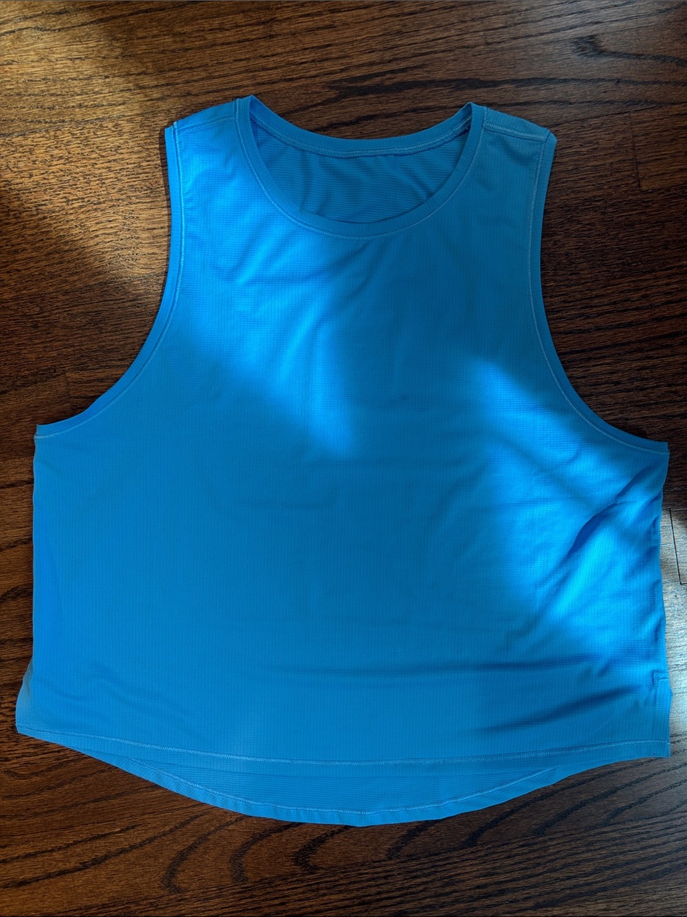 Lululemon Lightweight Waist-Length
Running Tank Top Ocean Wave